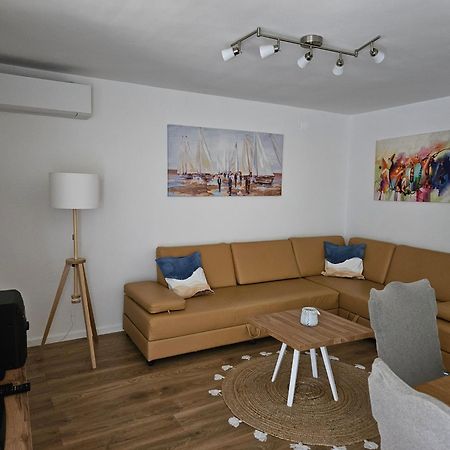 דירות Kornić Apartman Z12 מראה חיצוני תמונה