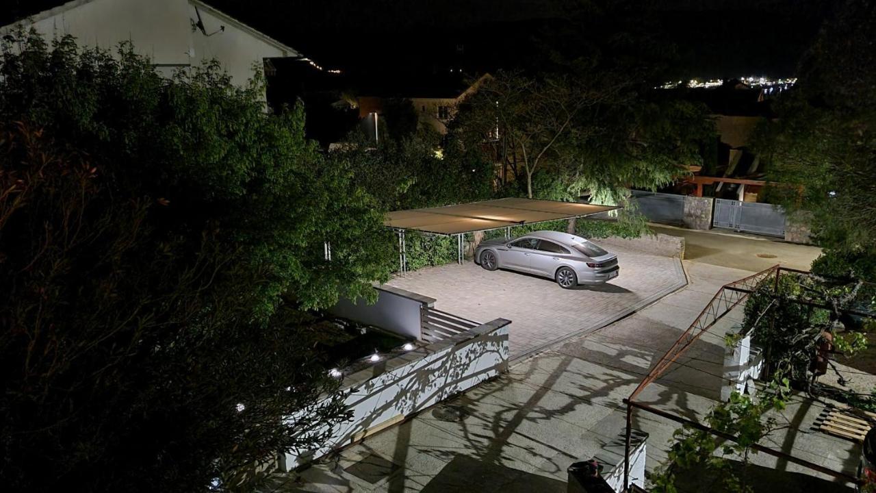 דירות Kornić Apartman Z12 מראה חיצוני תמונה