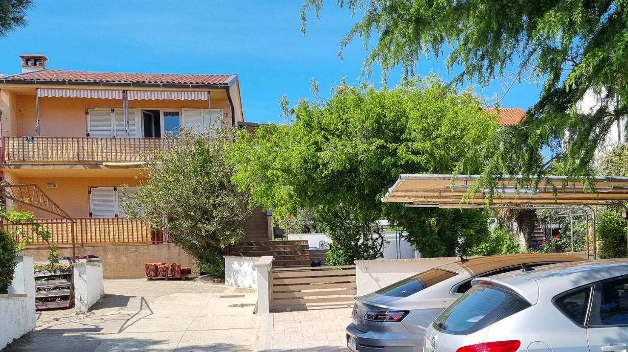 דירות Kornić Apartman Z12 מראה חיצוני תמונה