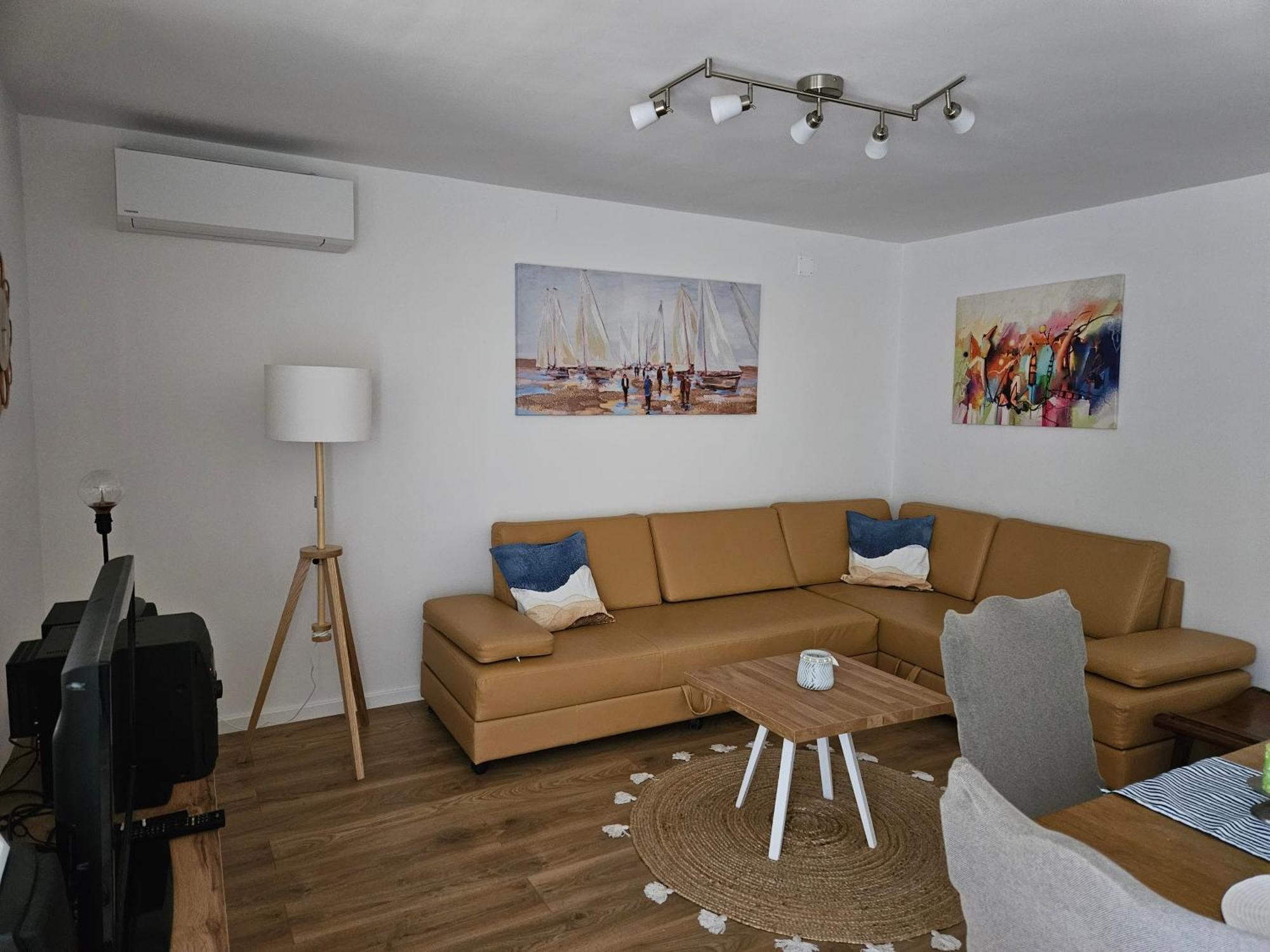 דירות Kornić Apartman Z12 מראה חיצוני תמונה